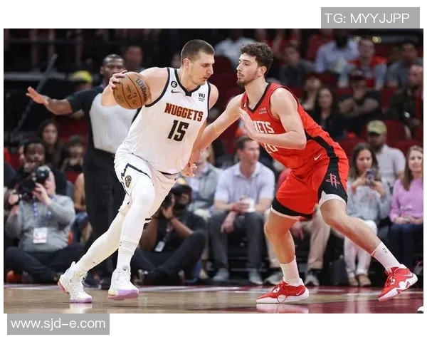 火箭将在下一场比赛中迎战湖人，保罗状态回暖，助力球队再创辉煌